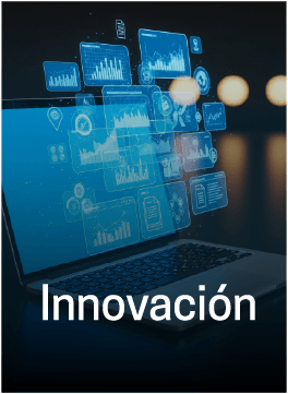 Persona interactuando con tecnología de innovación